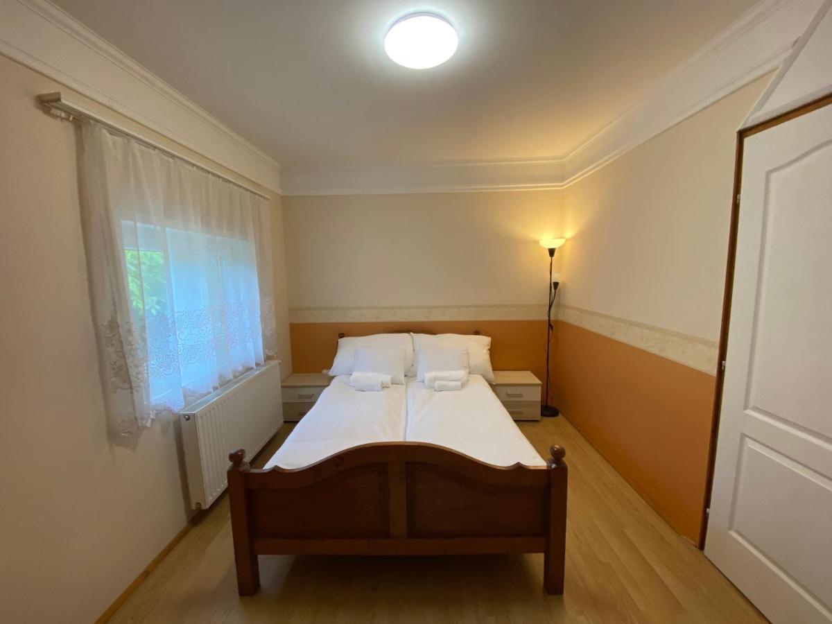 Rev1 Vendeghaz Apartment Revfulop